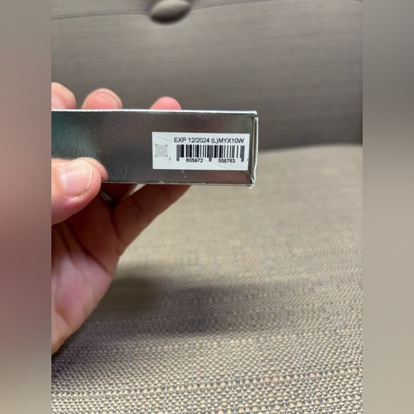 It Cosmetics CC Cream Full Coverage SPF 50 Tan Rich - Picture 3 of 6